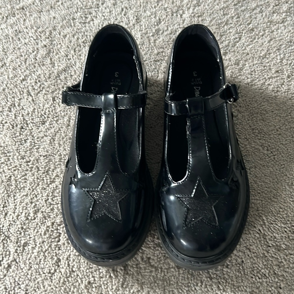 Dream Pairs lug sole Mary Jane with glitter star - size 3